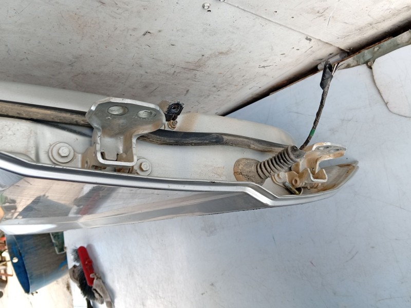 Recambio de puerta trasera derecha para ford fusion (ju_) 1.4 referencia OEM IAM 1692555  