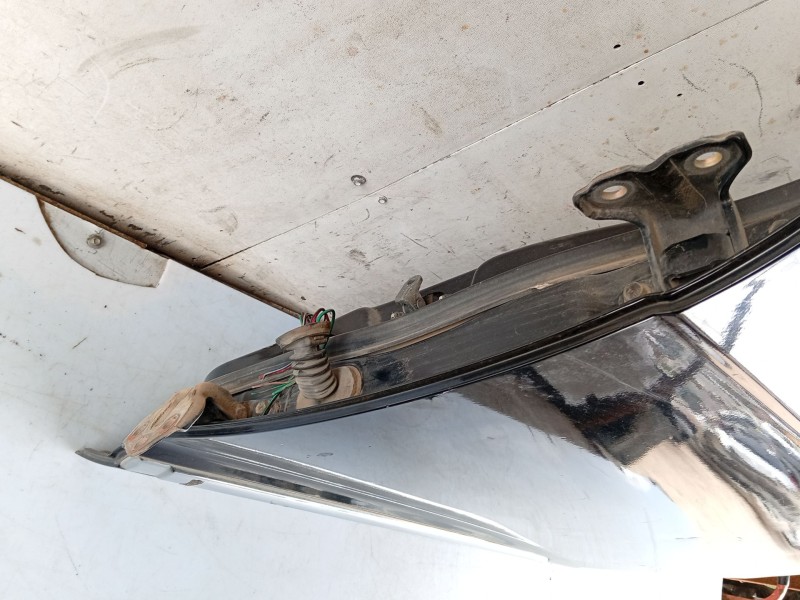Recambio de puerta trasera izquierda para ssangyong rodius i 2.7 xdi referencia OEM IAM 6300321101  