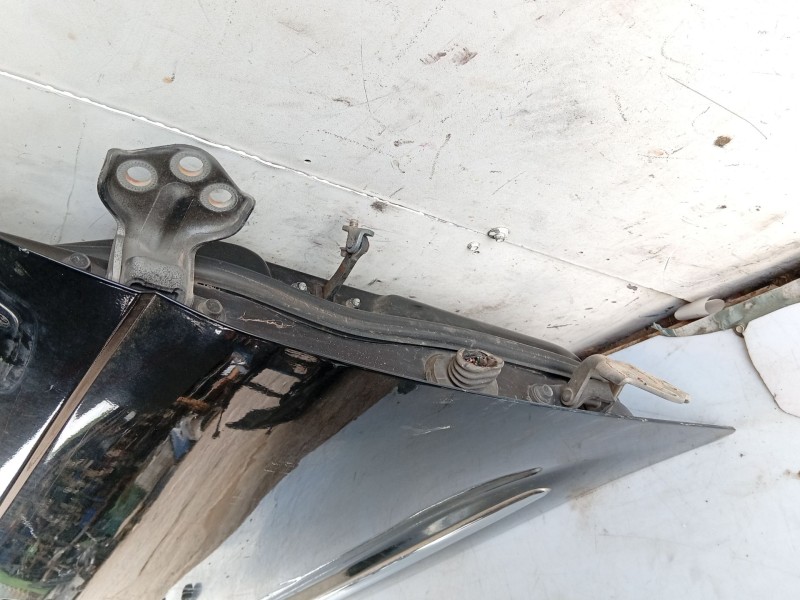 Recambio de puerta delantera derecha para ssangyong rodius i 2.7 xdi referencia OEM IAM 6200421202  