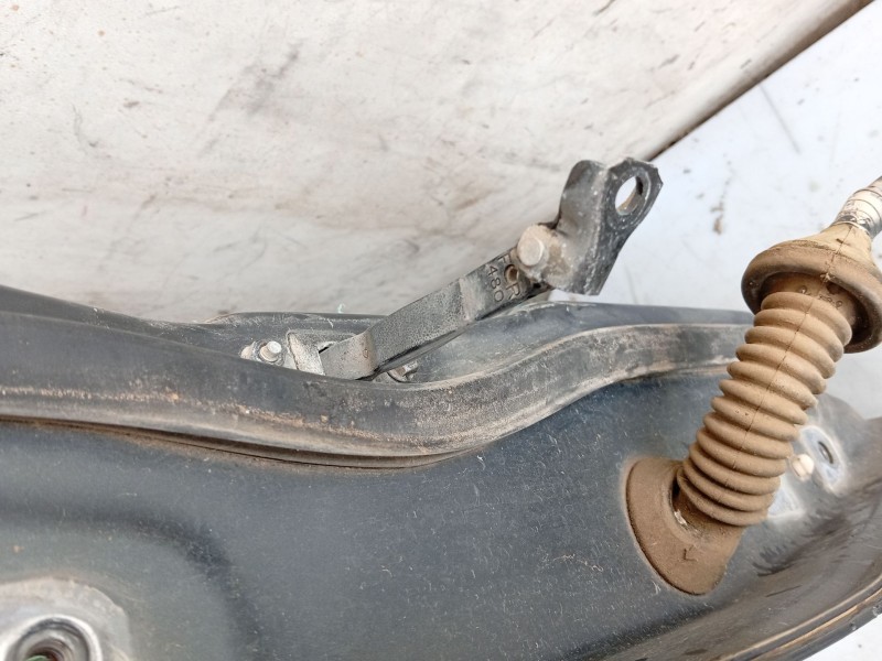 Recambio de puerta delantera derecha para lexus rx 400h referencia OEM IAM   