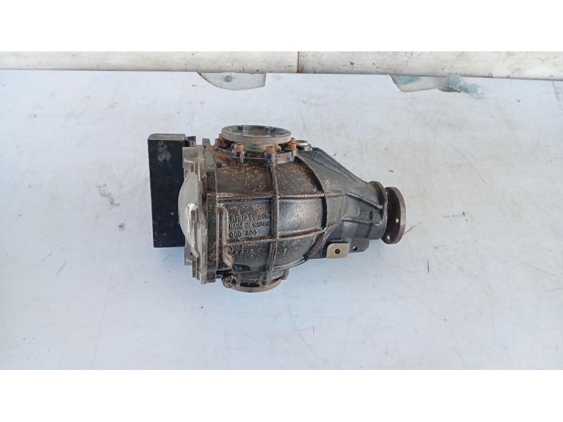 Recambio de diferencial trasero para ssangyong rodius i 2.7 xdi referencia OEM IAM 1513501501  
