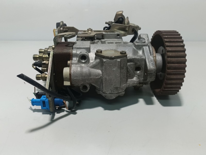 Recambio de bomba inyeccion para citroën saxo 1.5 d sx referencia OEM IAM 1920CS 0460484148 