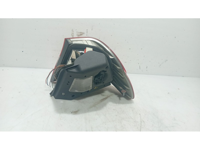 Recambio de piloto trasero izquierdo para bmw 3 (e46) 325 i referencia OEM IAM 63218383821  