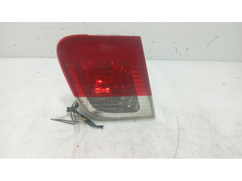 Recambio de piloto trasero izquierdo interior para bmw 3 (e46) 325 i referencia OEM IAM 63218364923  