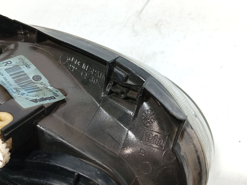 Recambio de faro derecho para volkswagen golf iv (1j1) 1.9 tdi referencia OEM IAM 1J1941018F  