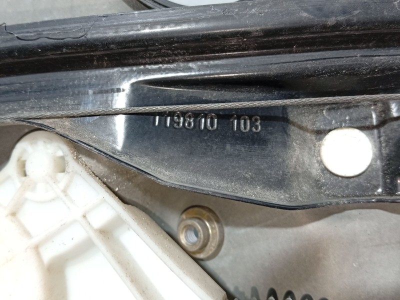 Recambio de elevalunas delantero izquierdo para volkswagen golf iv (1j1) 1.9 tdi referencia OEM IAM 1J4837729BK  