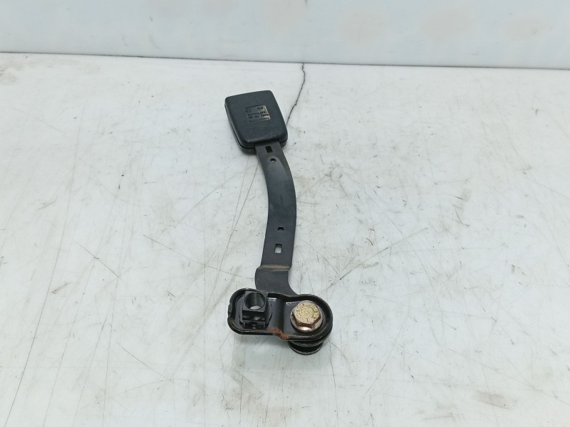 Recambio de anclaje cinturon delantero izquierdo para volkswagen golf iv (1j1) 1.9 tdi referencia OEM IAM   
