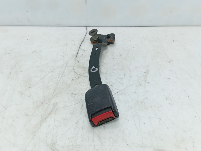 Recambio de anclaje cinturon delantero derecho para volkswagen golf iv (1j1) 1.9 tdi referencia OEM IAM   