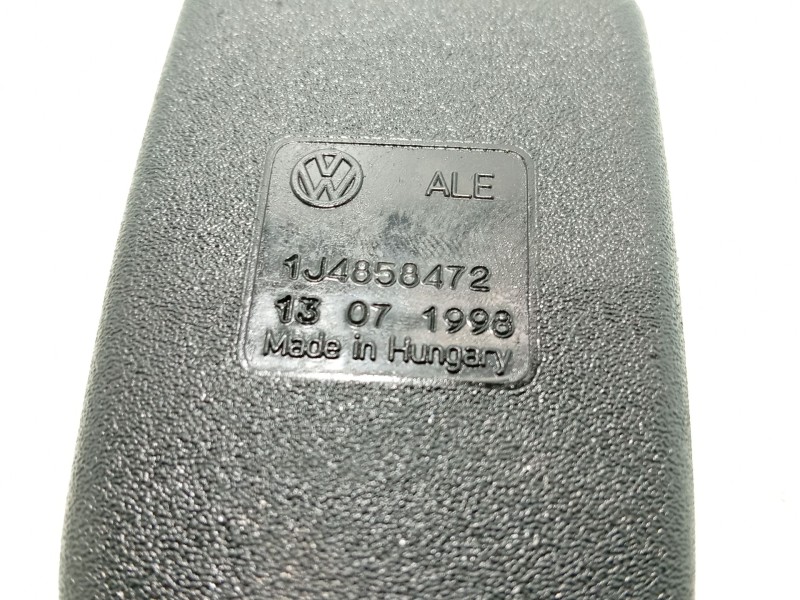 Recambio de anclaje cinturon delantero derecho para volkswagen golf iv (1j1) 1.9 tdi referencia OEM IAM   