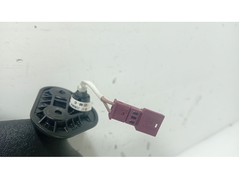 Recambio de parasol derecho para bmw 3 (e46) 325 i referencia OEM IAM 51168267902  