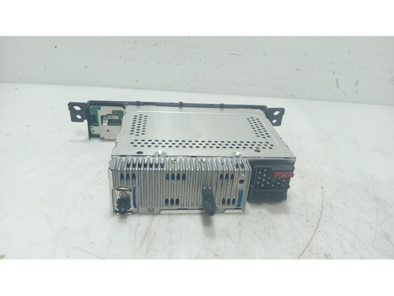 Recambio de sistema audio / radio cd para bmw 3 (e46) 325 i referencia OEM IAM   