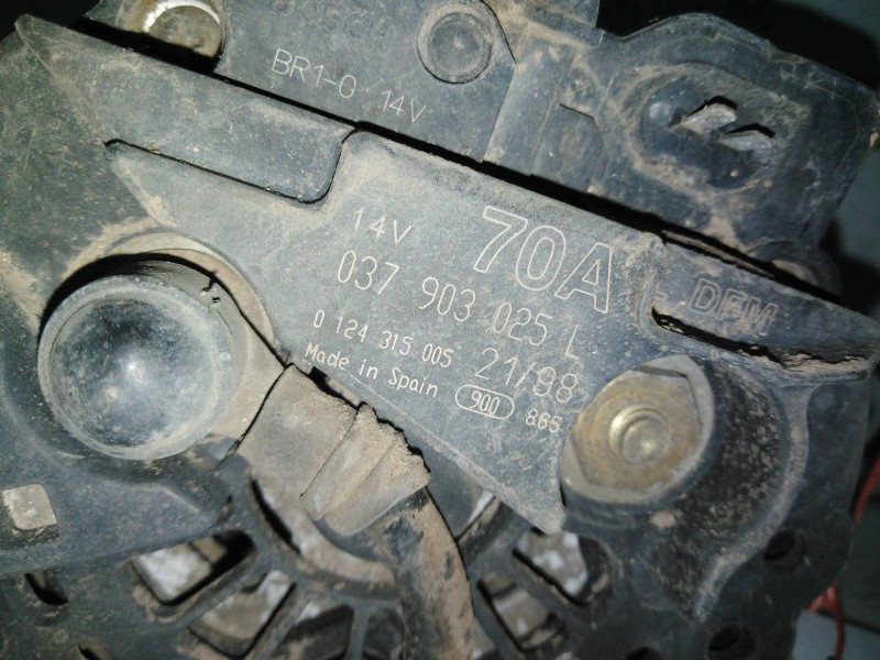 Recambio de alternador para seat ibiza (6k1) 1.4   |   0.99 - ... | 1999 | 60 cv / 44 kw referencia OEM IAM  037903025L 01243150