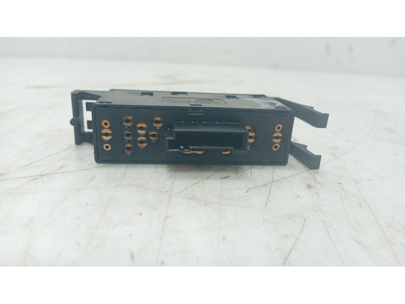 Recambio de mando elevalunas delantero derecho para bmw 3 (e46) 325 i referencia OEM IAM 61316902179  