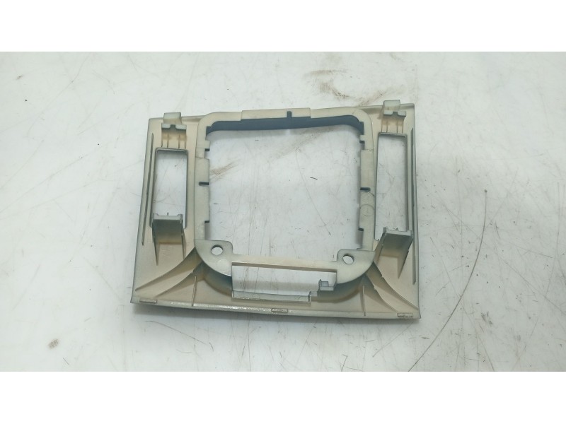 Recambio de moldura para bmw 3 (e46) 325 i referencia OEM IAM   