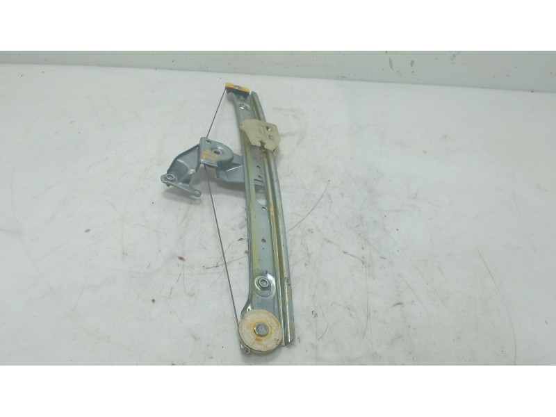 Recambio de elevalunas trasero derecho para bmw 3 (e46) 325 i referencia OEM IAM 51358212100  