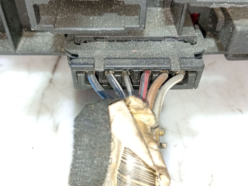 Recambio de piloto trasero izquierdo para volkswagen golf iv (1j1) 1.9 tdi referencia OEM IAM 1J6945096T  