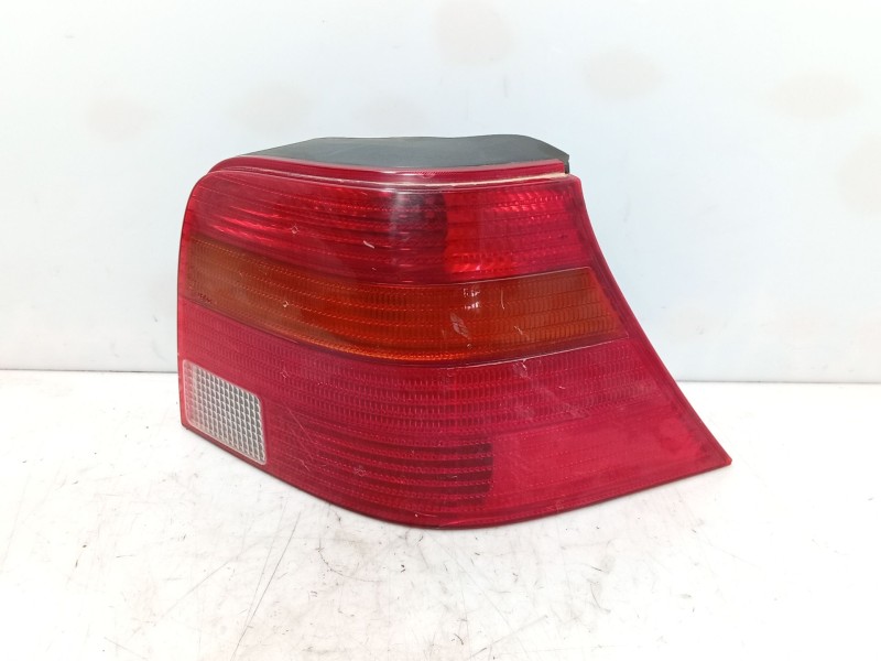 Recambio de piloto trasero derecho para volkswagen golf iv (1j1) 1.9 tdi referencia OEM IAM 1J6945095S  