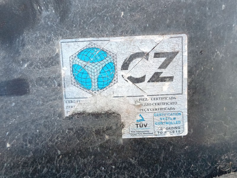 Recambio de aleta delantera derecha para volkswagen golf iv (1j1) 1.9 tdi referencia OEM IAM 1JE821022A  