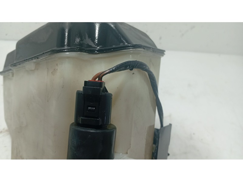 Recambio de deposito limpia para bmw 3 (e46) 325 i referencia OEM IAM 61677008057  