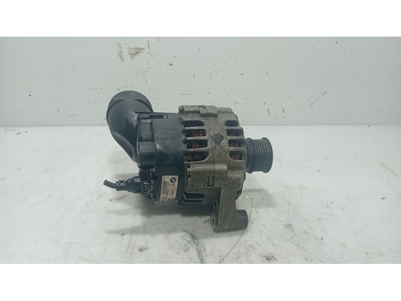 Recambio de alternador para bmw 3 (e46) 325 i referencia OEM IAM 12317501592 / 12317501687  
