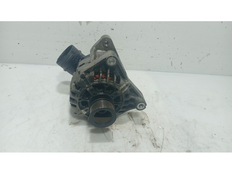 Recambio de alternador para bmw 3 (e46) 325 i referencia OEM IAM 12317501592 / 12317501687  
