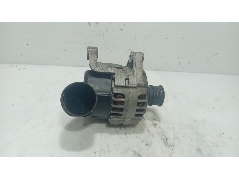 Recambio de alternador para bmw 3 (e46) 325 i referencia OEM IAM 12317501592 / 12317501687  