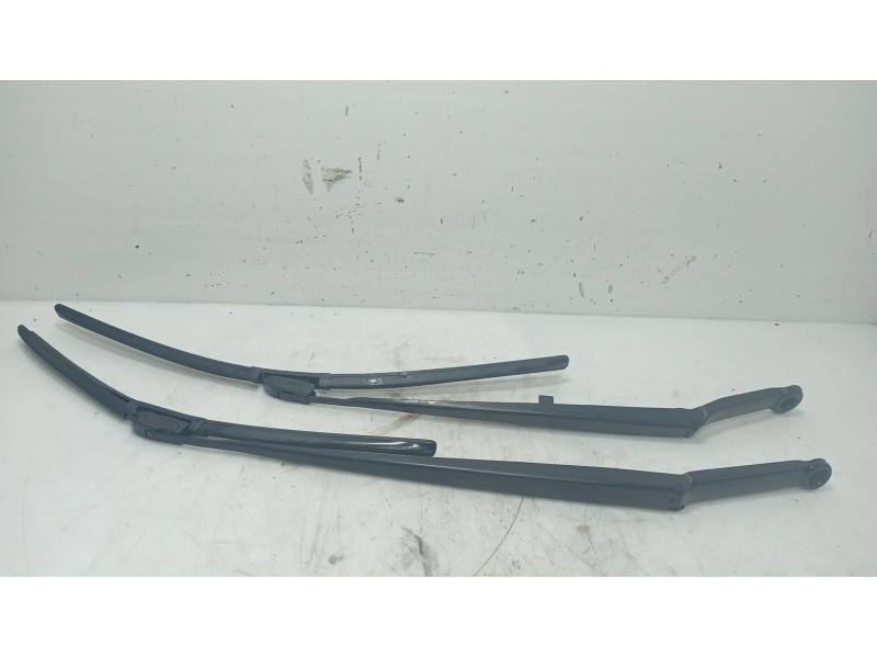 Recambio de brazo limpia delantero izquierdo para bmw 3 (e46) 325 i referencia OEM IAM 61617003931  