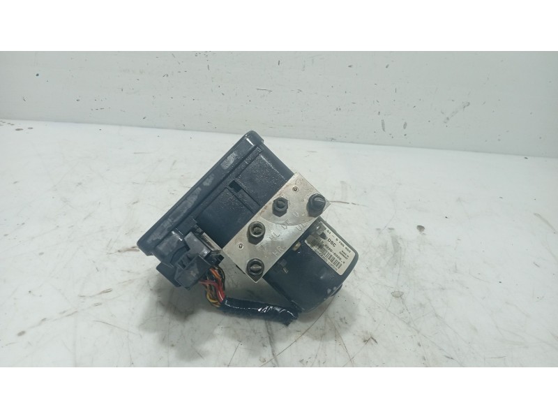 Recambio de abs para bmw 3 (e46) 325 i referencia OEM IAM 34516753601  