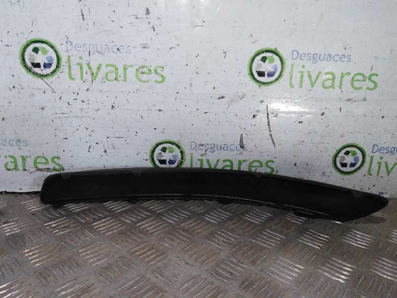 Recambio de rejilla paragolpes derecha para  referencia OEM IAM 28025551  