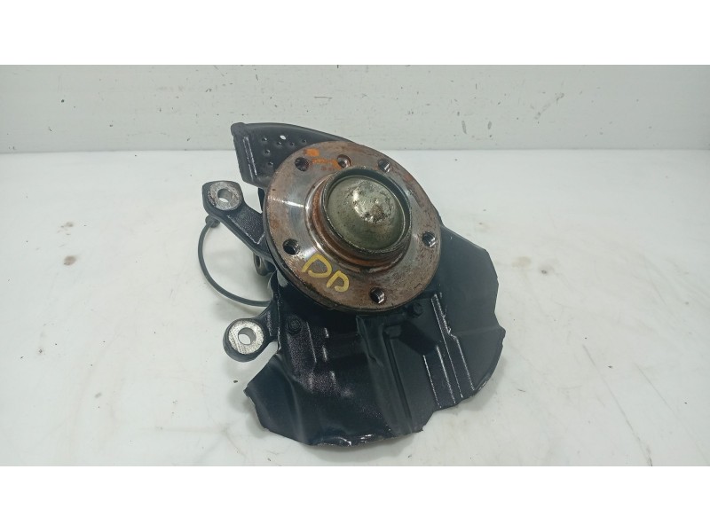 Recambio de mangueta delantera derecha para bmw 3 (e46) 325 i referencia OEM IAM 31211096430  