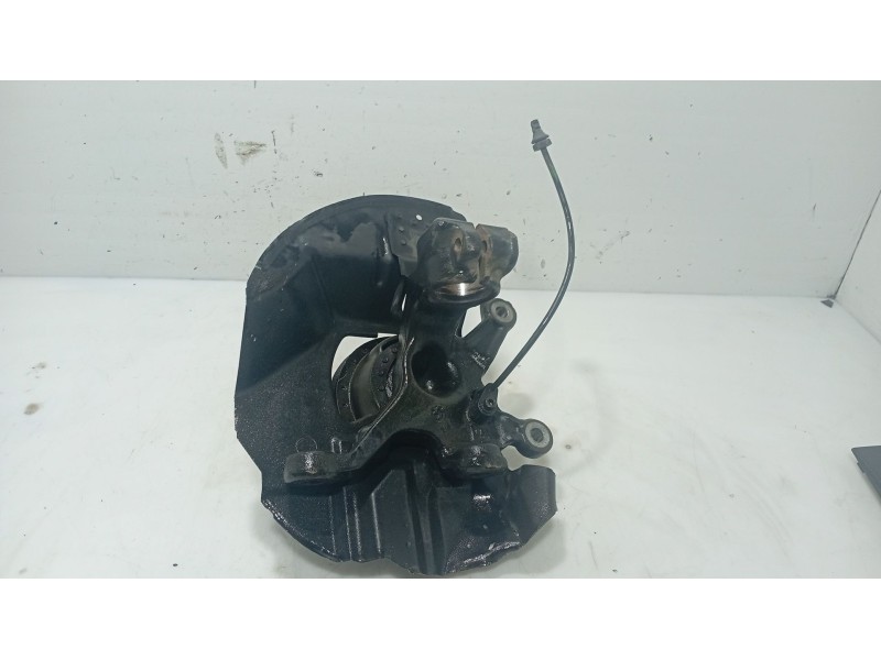 Recambio de mangueta delantera derecha para bmw 3 (e46) 325 i referencia OEM IAM 31211096430  