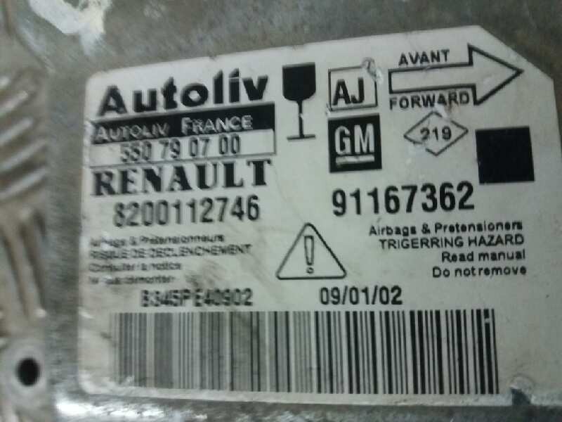 Recambio de centralita airbag para renault trafic  caja cerrada        (ab 4.01)    |   ... | 0 referencia OEM IAM 550790700 820