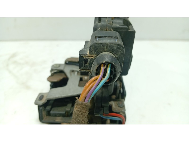 Recambio de cerradura puerta trasera derecha para skoda fabia i (6y2) 1.4 referencia OEM IAM   