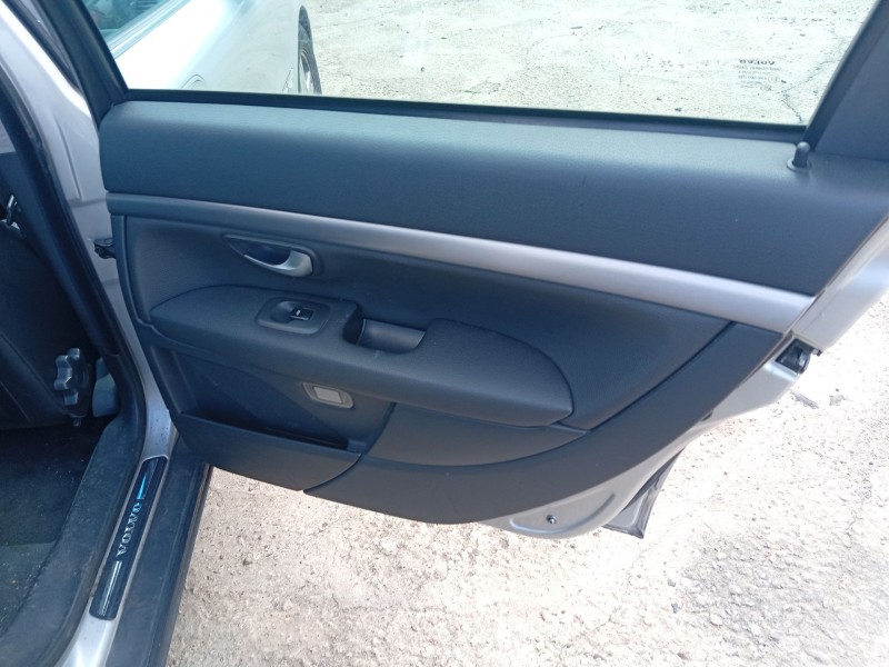 volvo s60 i (384) del año 2004