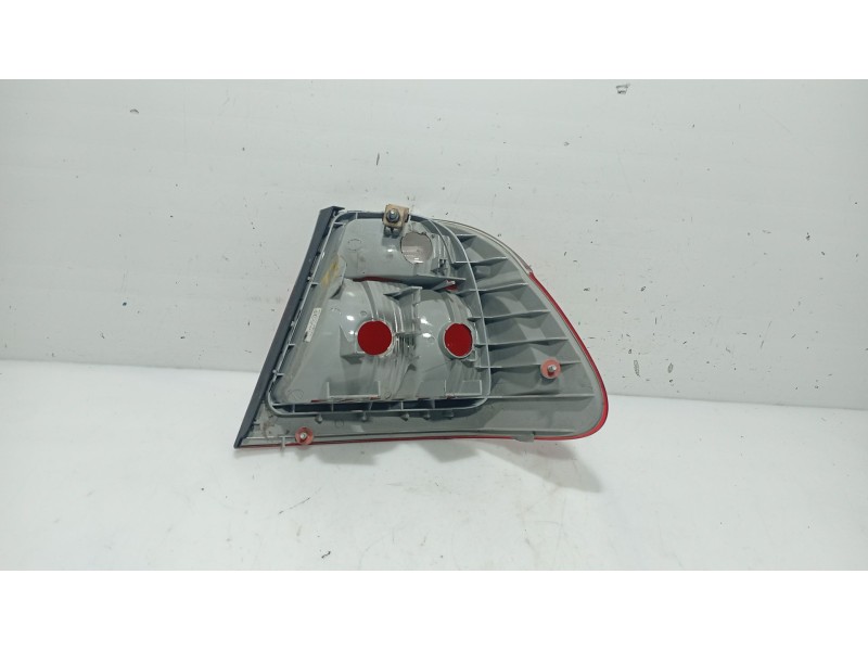Recambio de piloto trasero izquierdo para bmw 3 (e46) 320 d referencia OEM IAM   