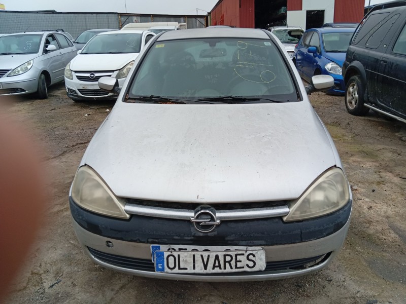 opel corsa c (x01) del año 2003
