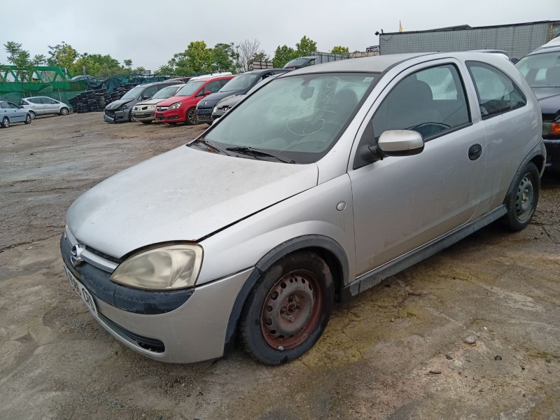 opel corsa c (x01) del año 2003