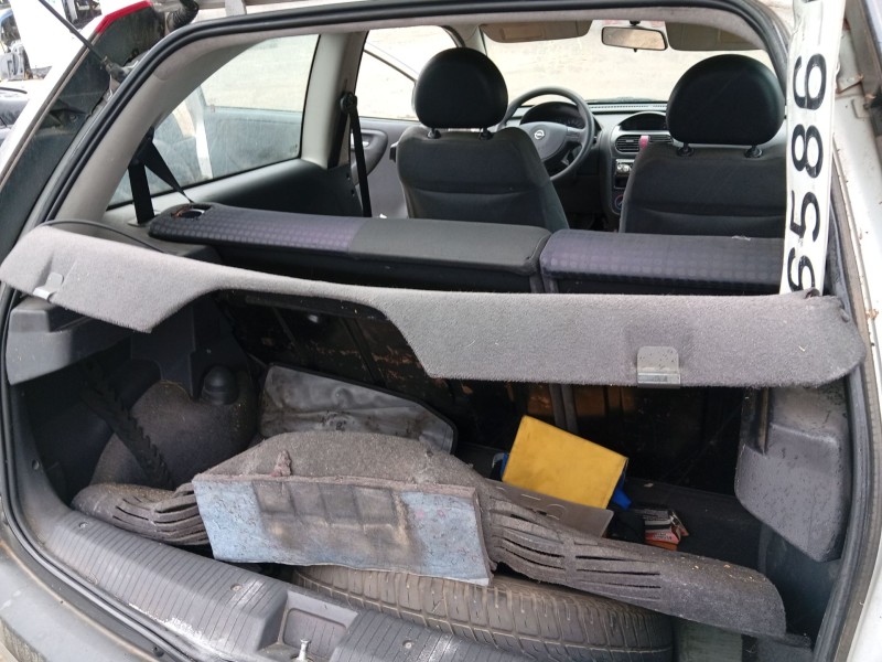 opel corsa c (x01) del año 2003