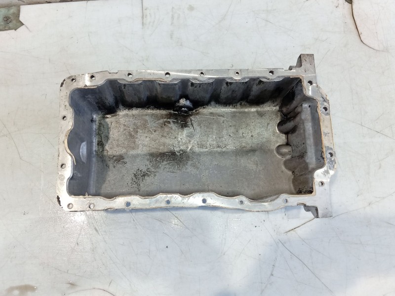 Recambio de carter para volkswagen golf iv (1j1) 1.9 tdi referencia OEM IAM 038103603N 038103601NA 