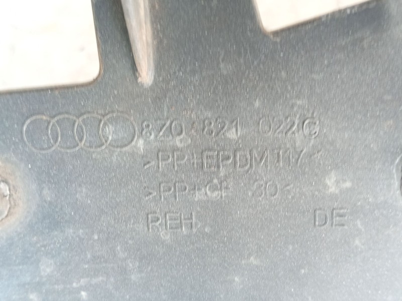 Recambio de aleta delantera derecha para audi a2 (8z0) 1.4 tdi referencia OEM IAM 8Z0821106CGRU  