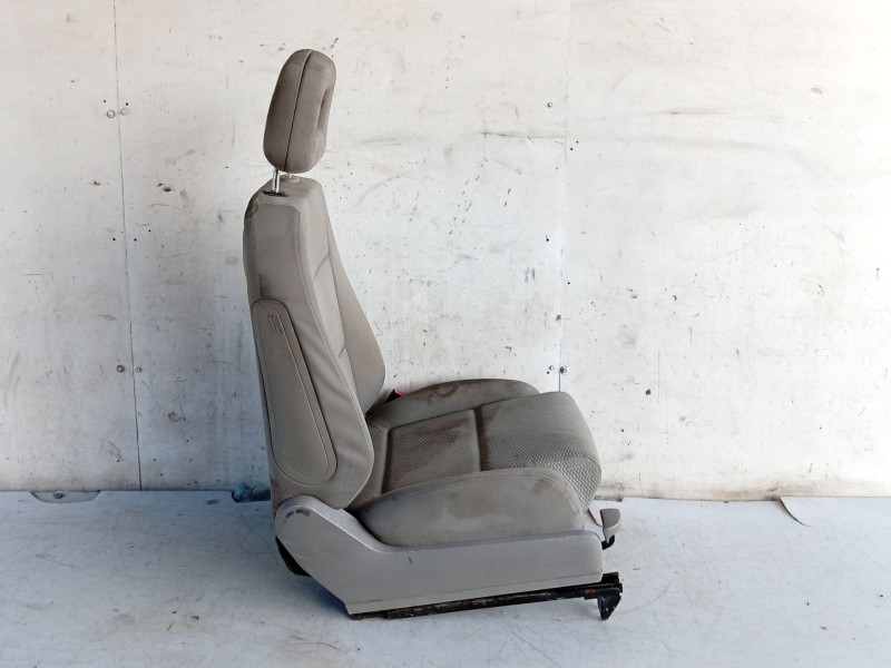 Recambio de asiento delantero derecho para audi a2 (8z0) 1.4 tdi referencia OEM IAM   