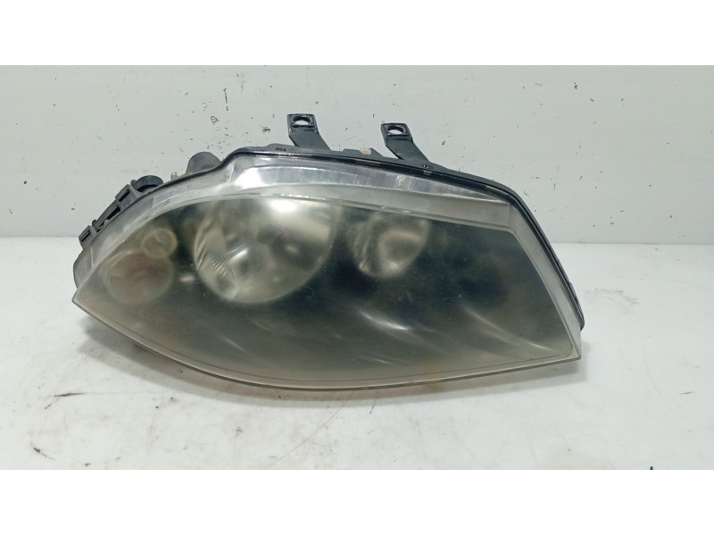 Recambio de faro derecho para seat ibiza iii (6l1) 1.9 sdi referencia OEM IAM   
