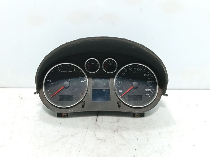 Recambio de cuadro instrumentos para audi a2 (8z0) 1.4 tdi referencia OEM IAM   