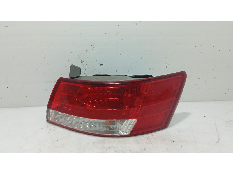 Recambio de piloto trasero derecho para hyundai sonata v (nf) 2.0 crdi referencia OEM IAM 924023K010  