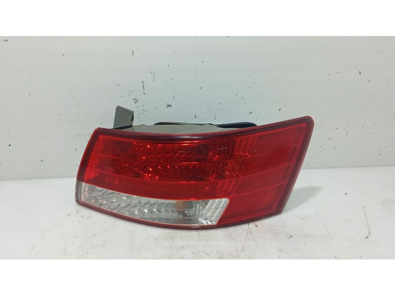 Recambio de piloto trasero derecho para hyundai sonata v (nf) 2.0 crdi referencia OEM IAM 924023K010  