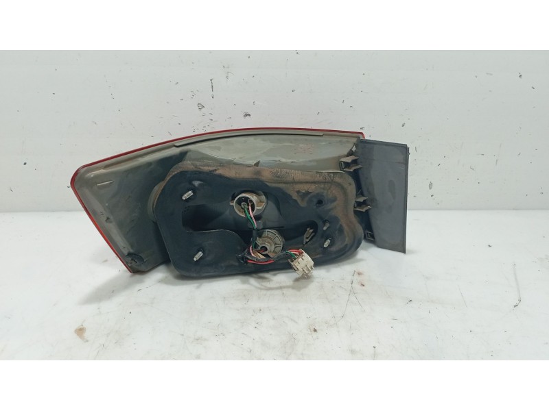 Recambio de piloto trasero derecho para hyundai sonata v (nf) 2.0 crdi referencia OEM IAM 924023K010  