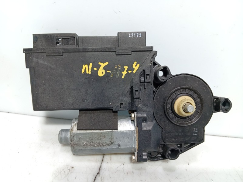 Recambio de motor elevalunas delantero derecho para audi a2 (8z0) 1.4 tdi referencia OEM IAM   
