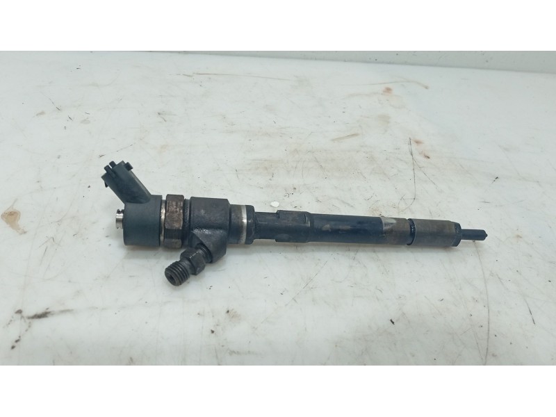 Recambio de inyector para hyundai sonata v (nf) 2.0 crdi referencia OEM IAM 3380027400  