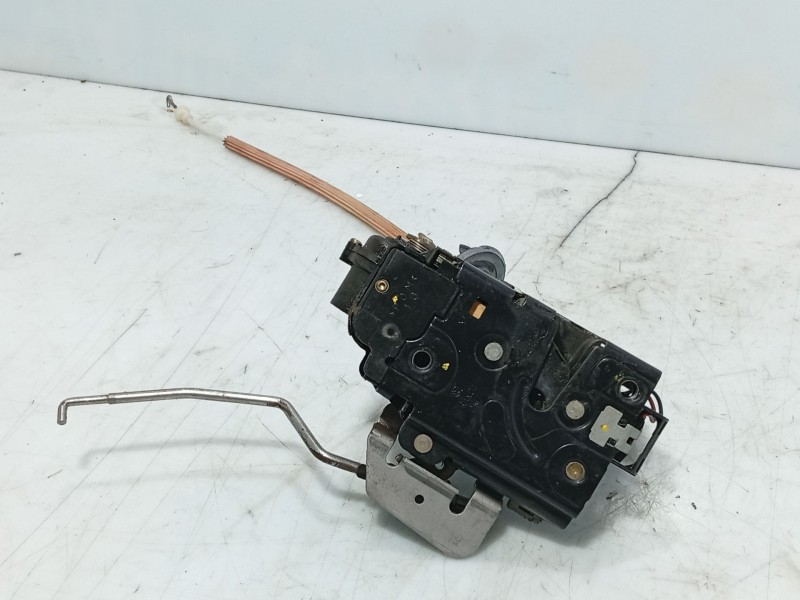 Recambio de cerradura puerta delantera izquierda para audi a2 (8z0) 1.4 tdi referencia OEM IAM 8Z1837015D  