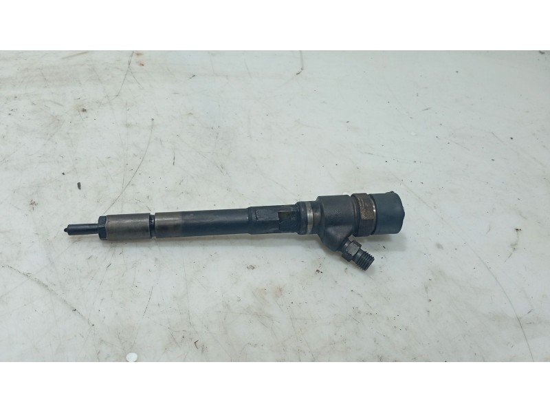 Recambio de inyector para hyundai sonata v (nf) 2.0 crdi referencia OEM IAM 3380027400  